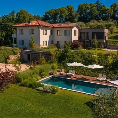 Casa Oliva